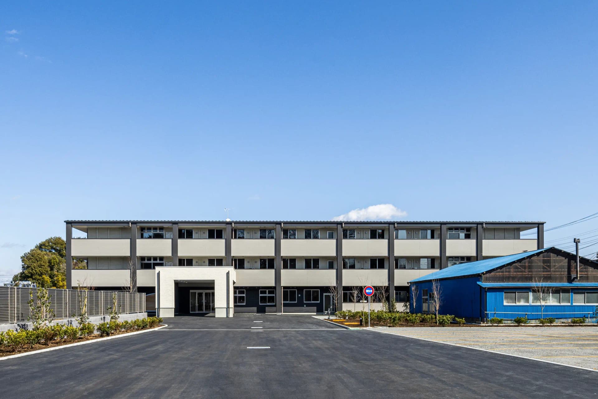 老人ホーム3F建て 2