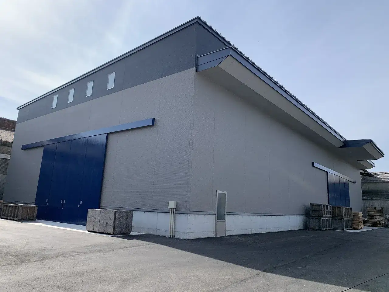 弊社パネル加工工場